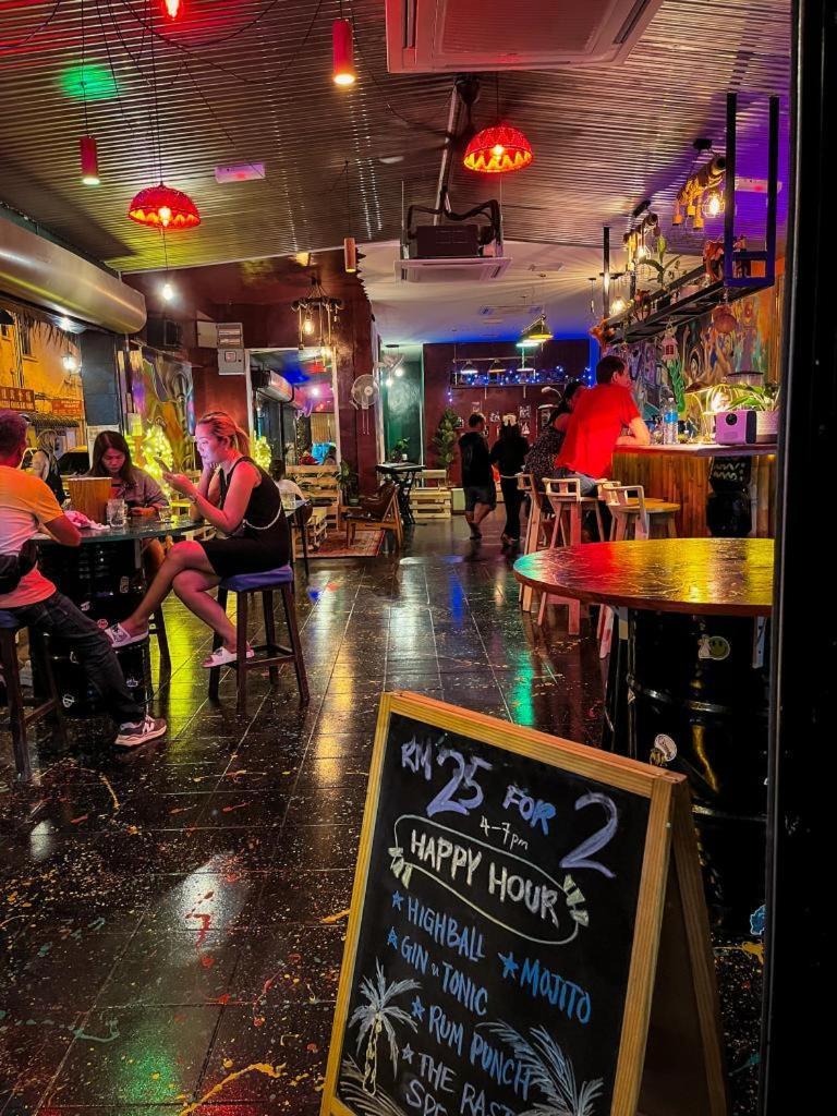 H2 Worldpackers , The Social Hotel Kota Kinabalu Extérieur photo